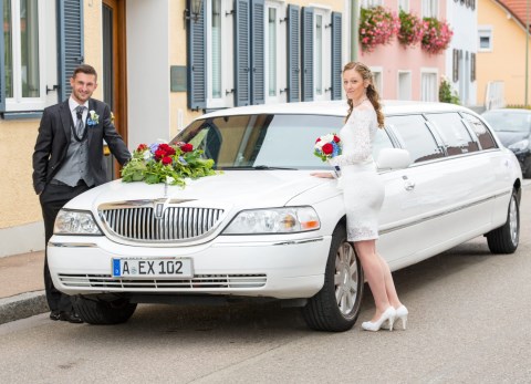 Augsburg Excellent Limousines, Hochzeitsauto · Kutsche Wehringen, Kontaktbild