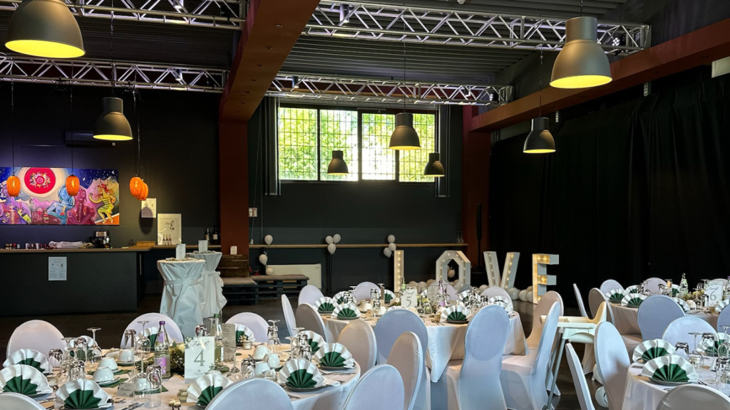 Isanga Lounge - Eventlocation im Weinlager Augsburg, Hochzeitslocations Augsburg, Kontaktbild